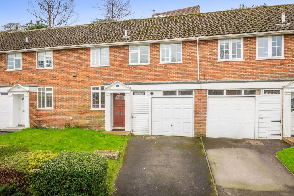 Main image of property: Broadmead, Tunbridge Wells (no chain)