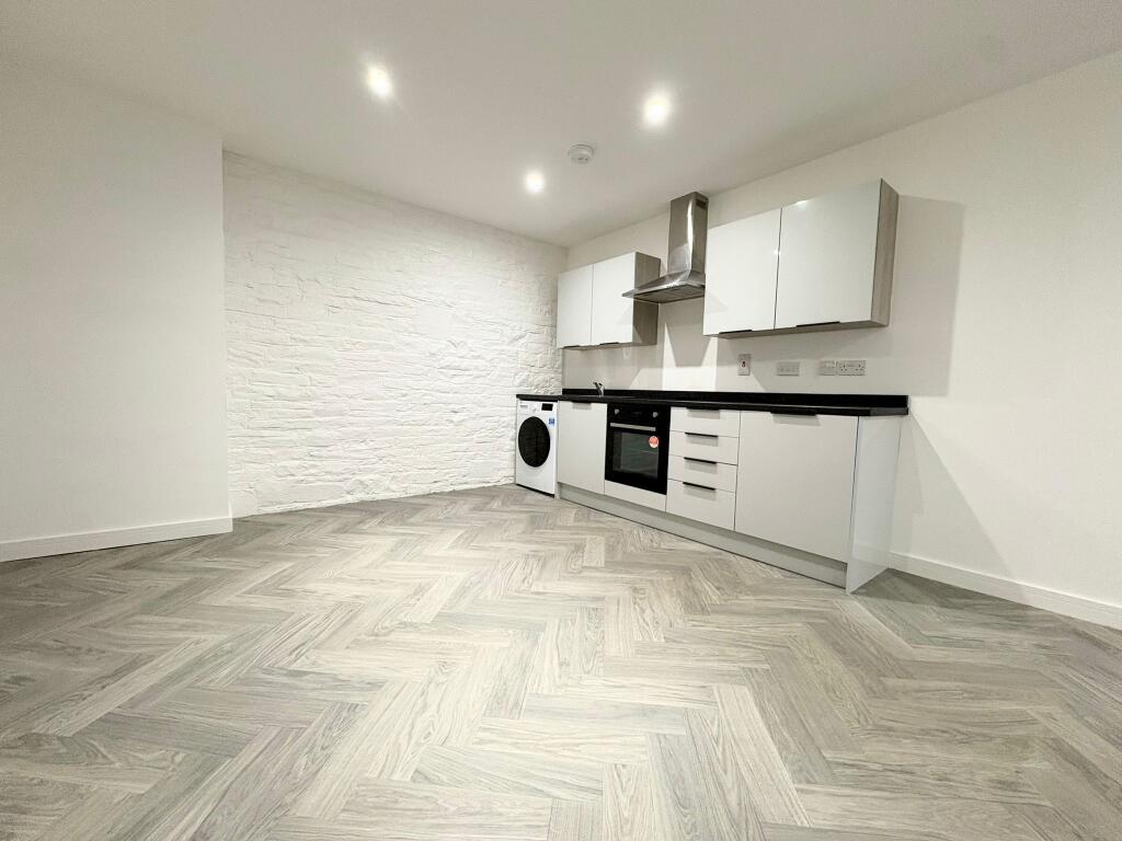 Additional image 2 of Piccadilly, BRADFORD