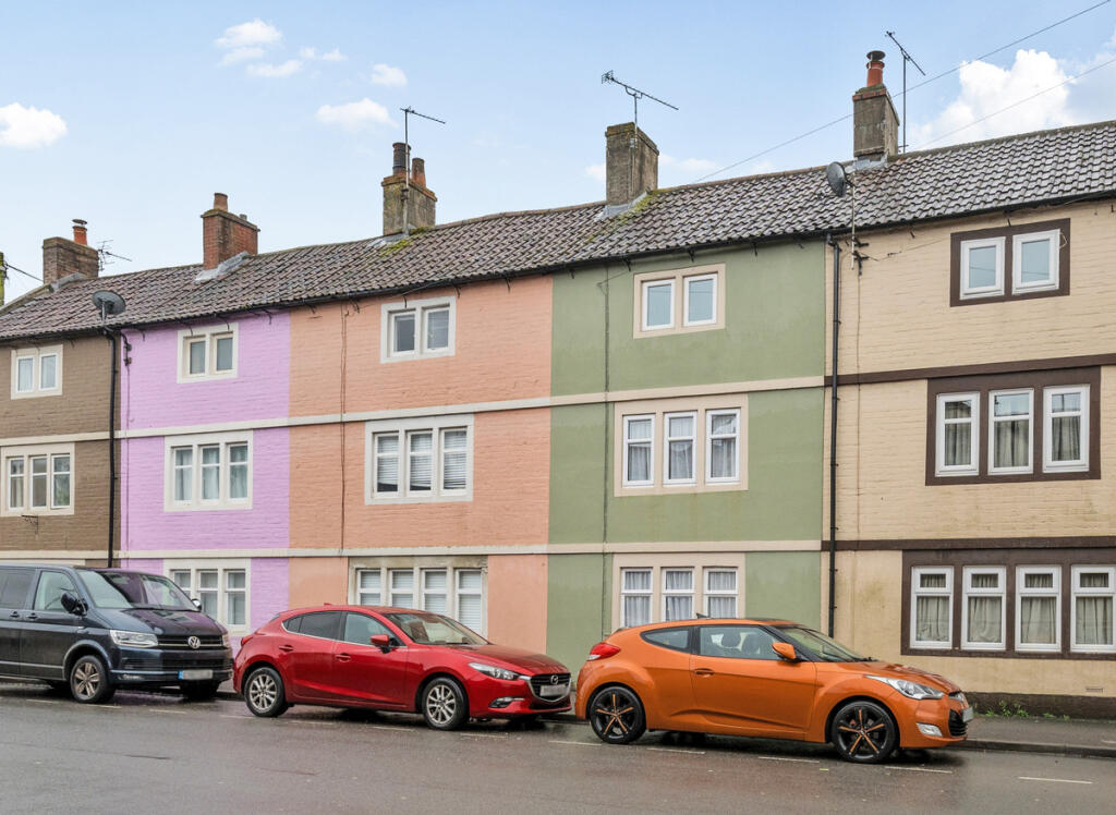 Main image of property: London Road, Chippenham, SN15