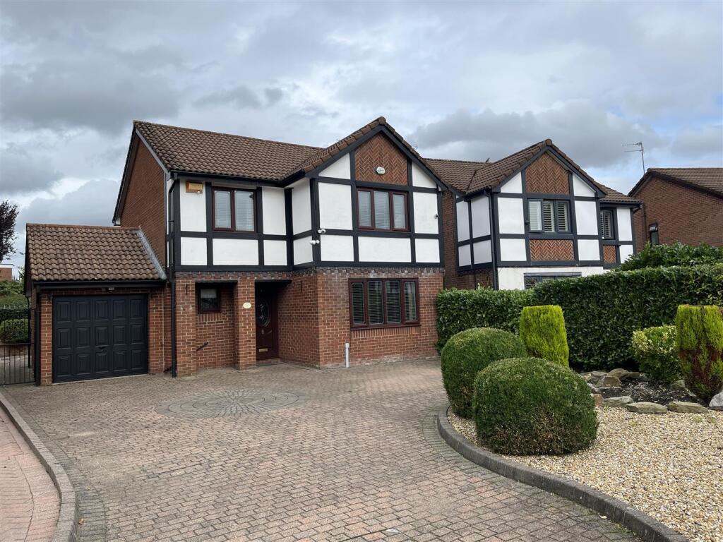 House in Stockport - View 2