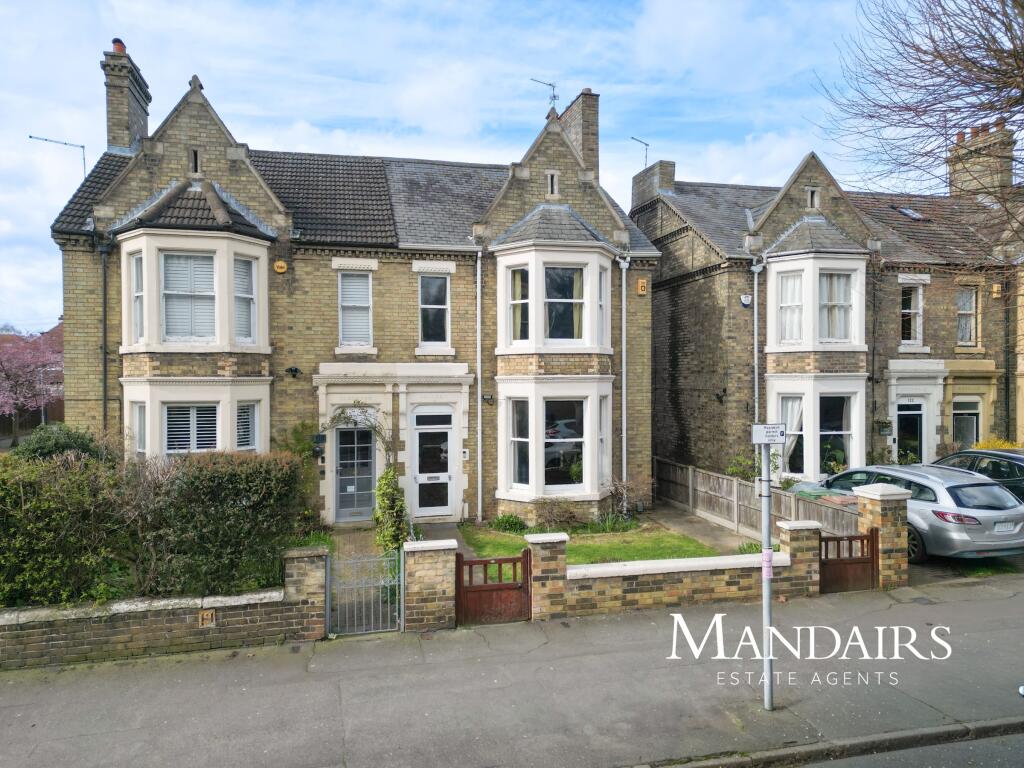 Main image of property: Broadway, Peterborough