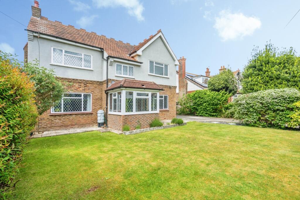 Main image of property: Parklands Avenue, Bognor Regis, West Sussex, PO21
