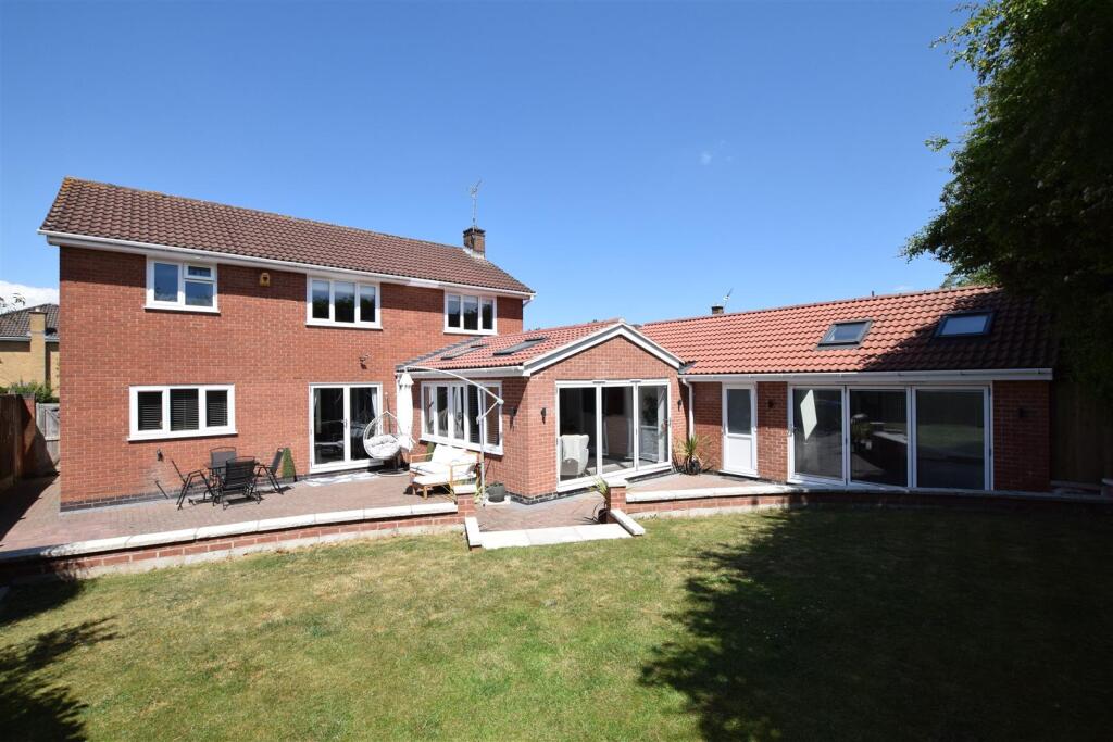 Gleneagles Close, Mickleover, Derby photo 2