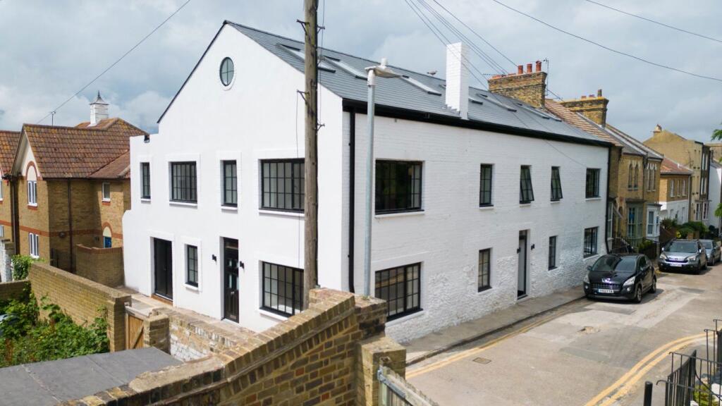 Main image of property: Hibernia Street, Ramsgate, CT11 8HP