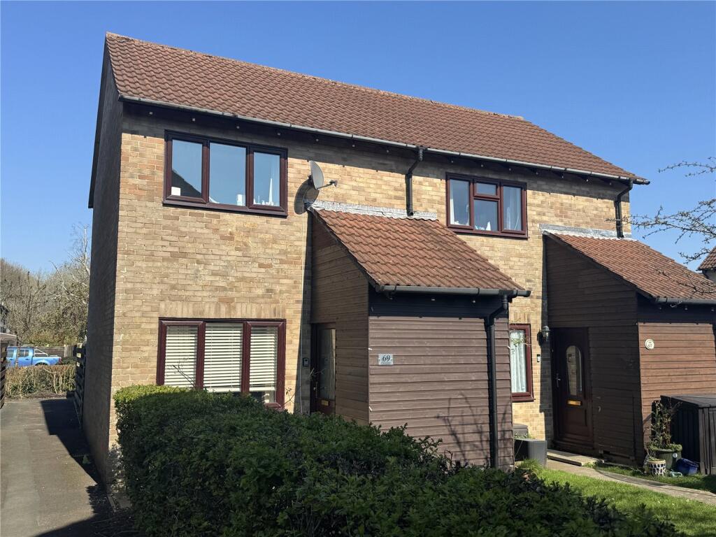 Main image of property: Eastlands, New Milton, Hampshire, BH25