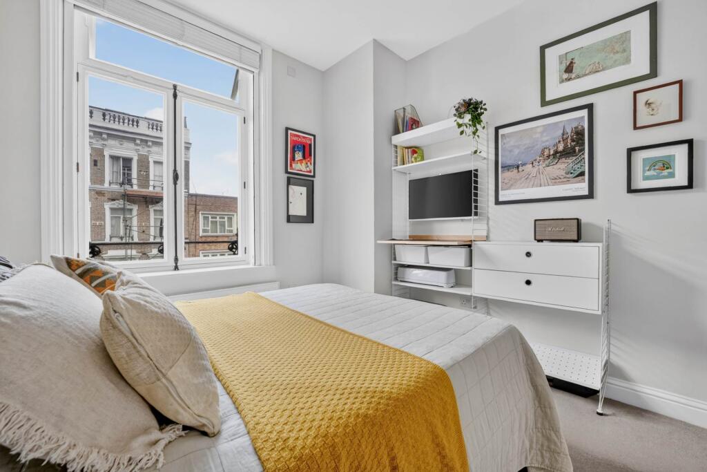 Apartment in London - View 3