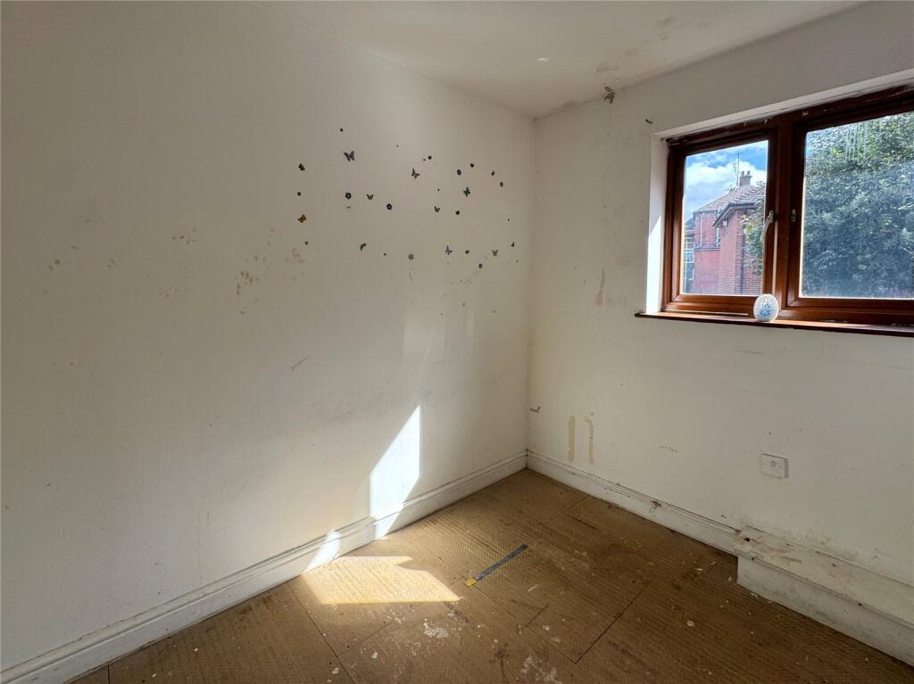 House in Stoke-on-Trent - View 5