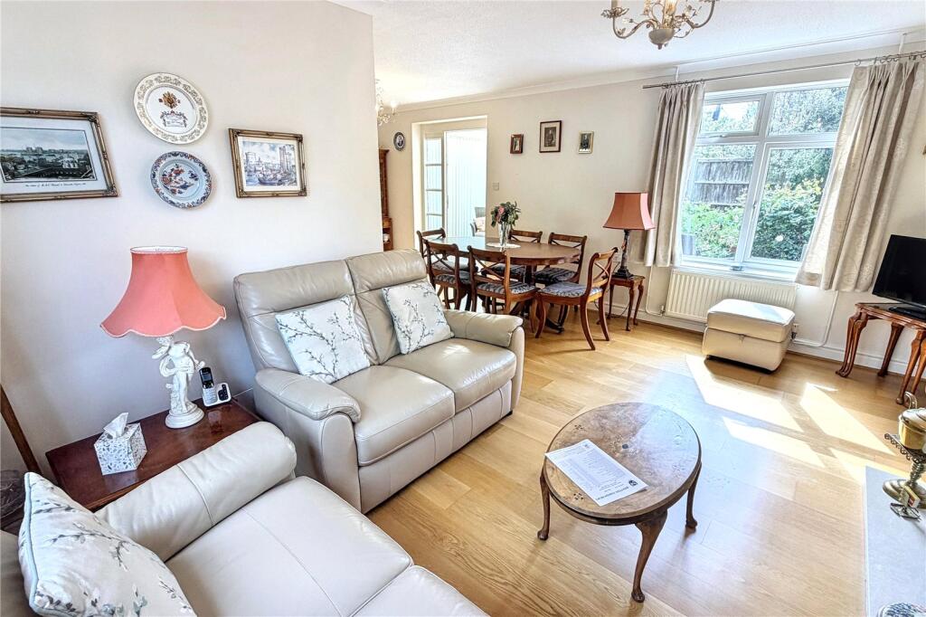 Chapel Close, Bratton - More