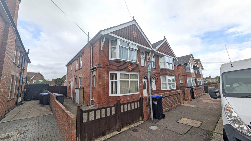Main image of property: Chatham Road, Worthing, BN11