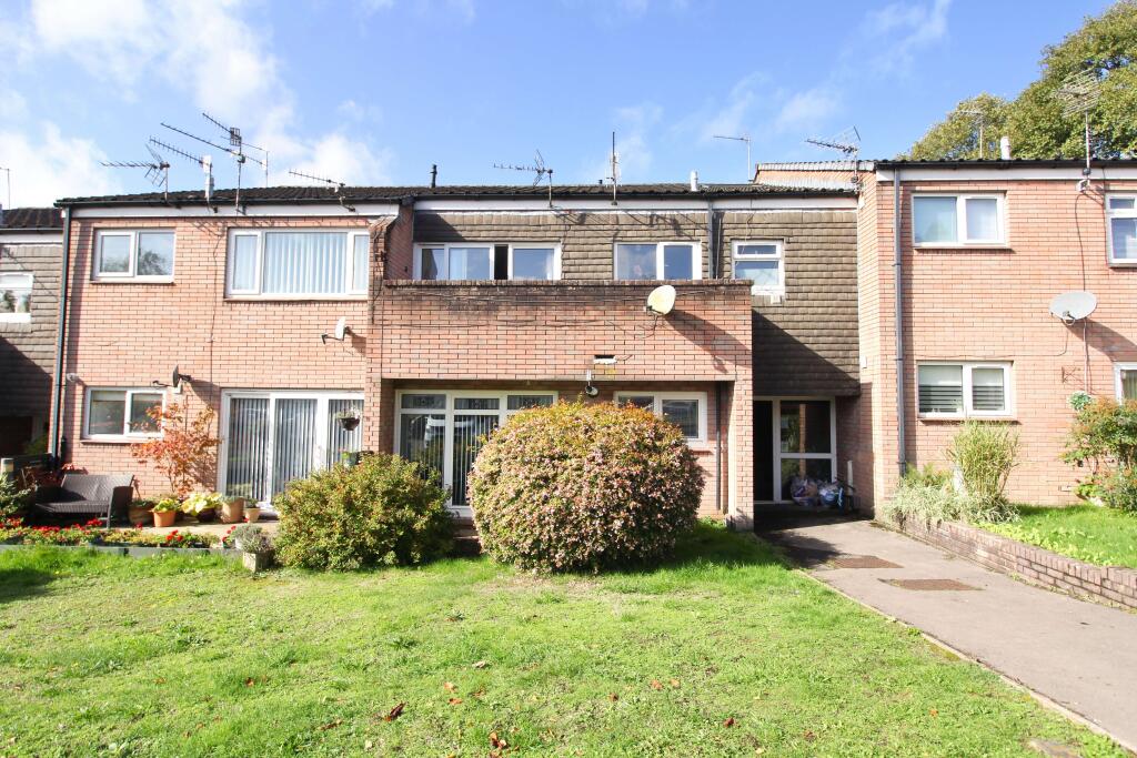 Main image of property: Llys Celyn, Cedar Crescent, Tonteg, Pontypridd, CF38 1LF
