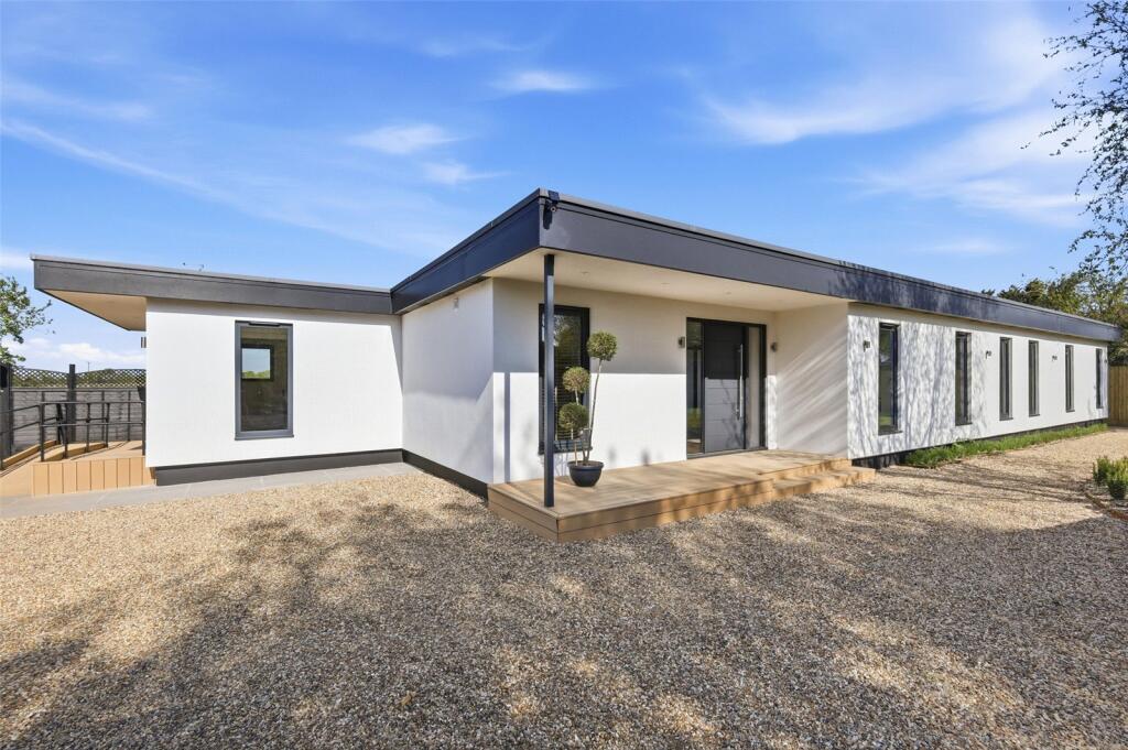 Main image of property: Gransmore Green, Felsted, Dunmow, Essex, CM6