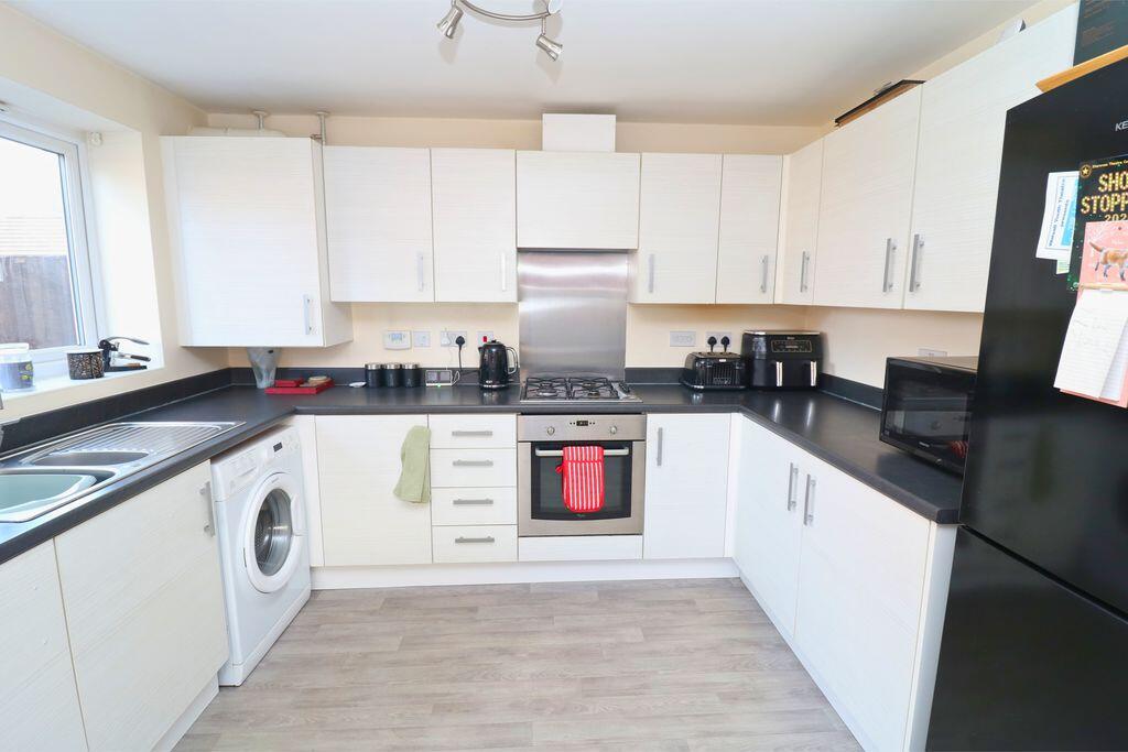 House in Walsall, West Midlands - View 5