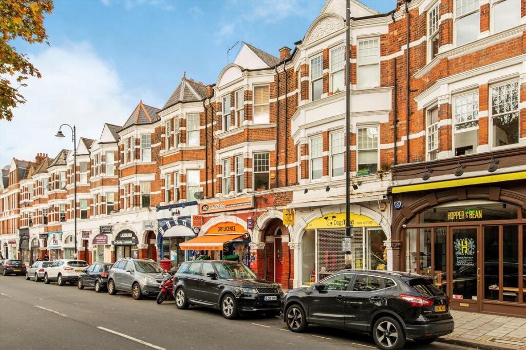 Main image of property: Fortis Green Road, London