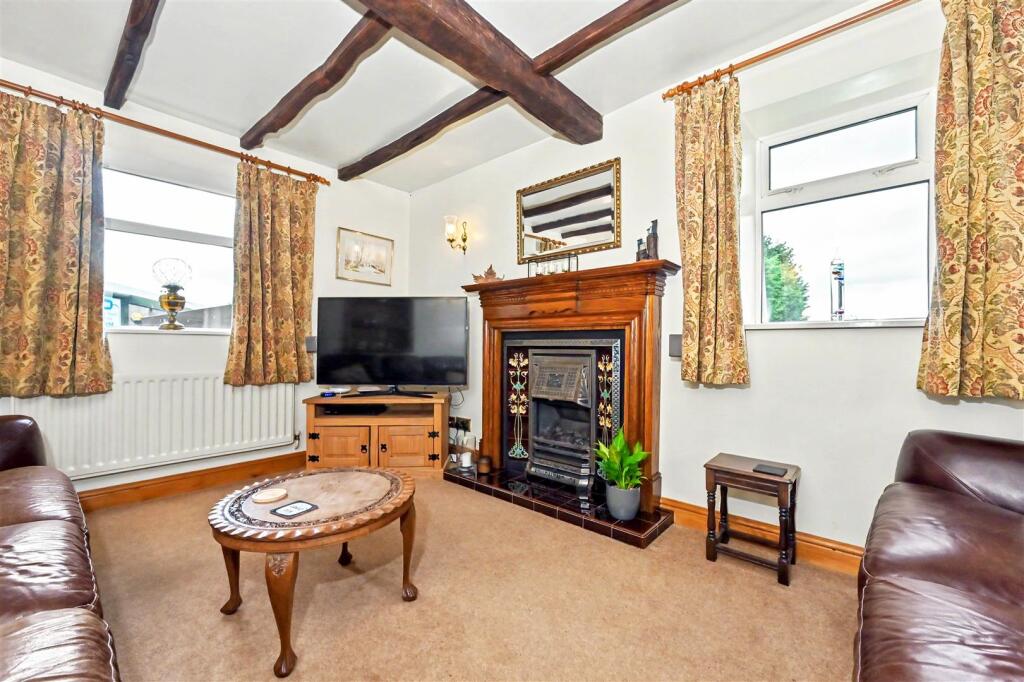 House in Stoke-on-Trent - View 3