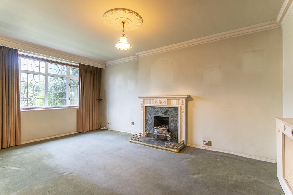 House in Spelthorne, Surrey - More