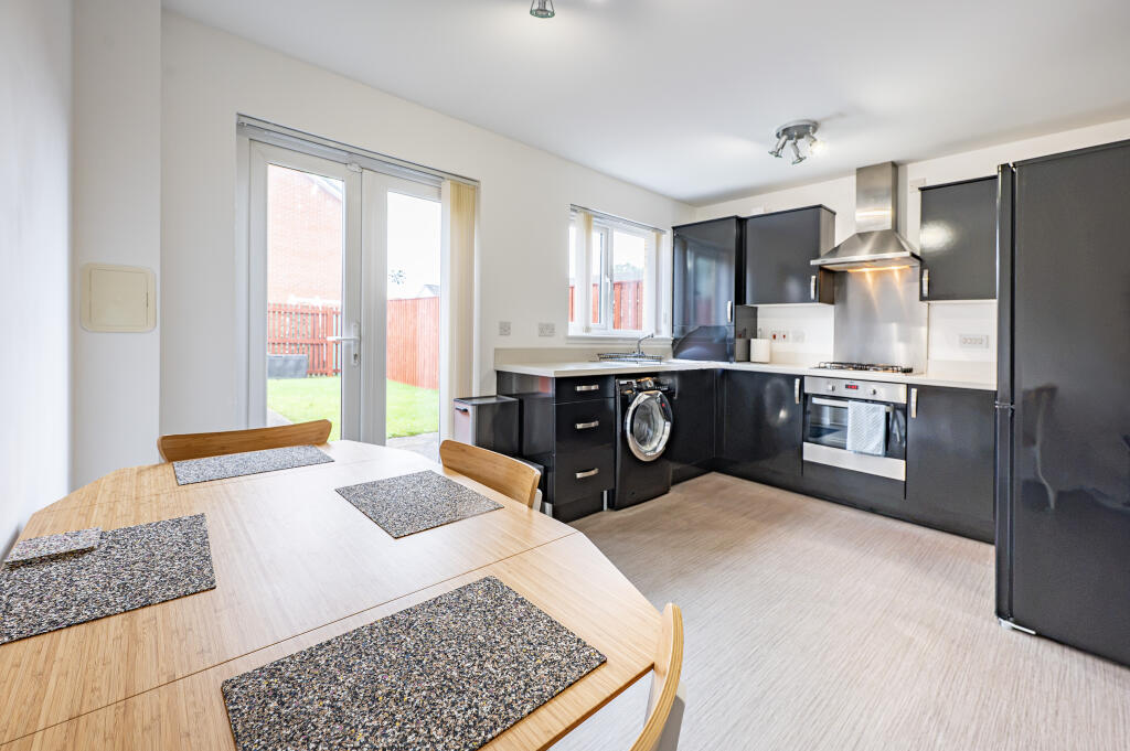 House in Glasgow - More