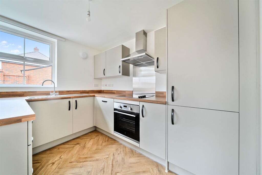 House in Hemel Hempstead - View 3