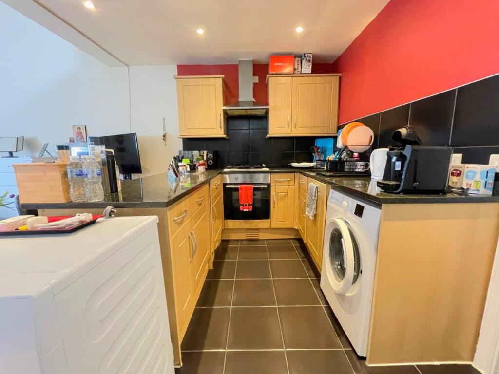 Apartment in London - More