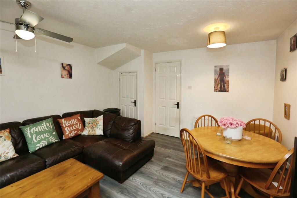 House in Fareham, Whiteley, Titchfield Park - More