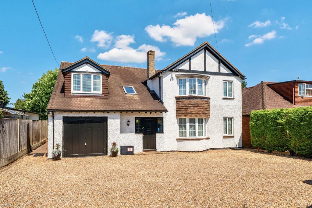 5-bed detached on Northern Woods, Flackwell Heath, High Wycombe, HP10, £995,000
