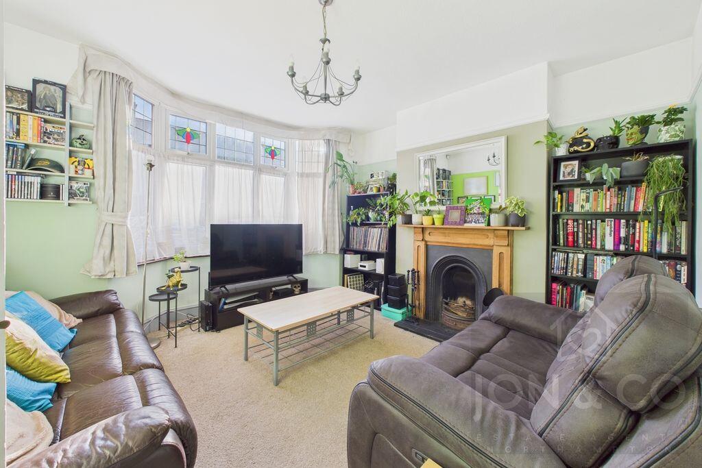 House in Northampton, West Northamptonshire - View 3