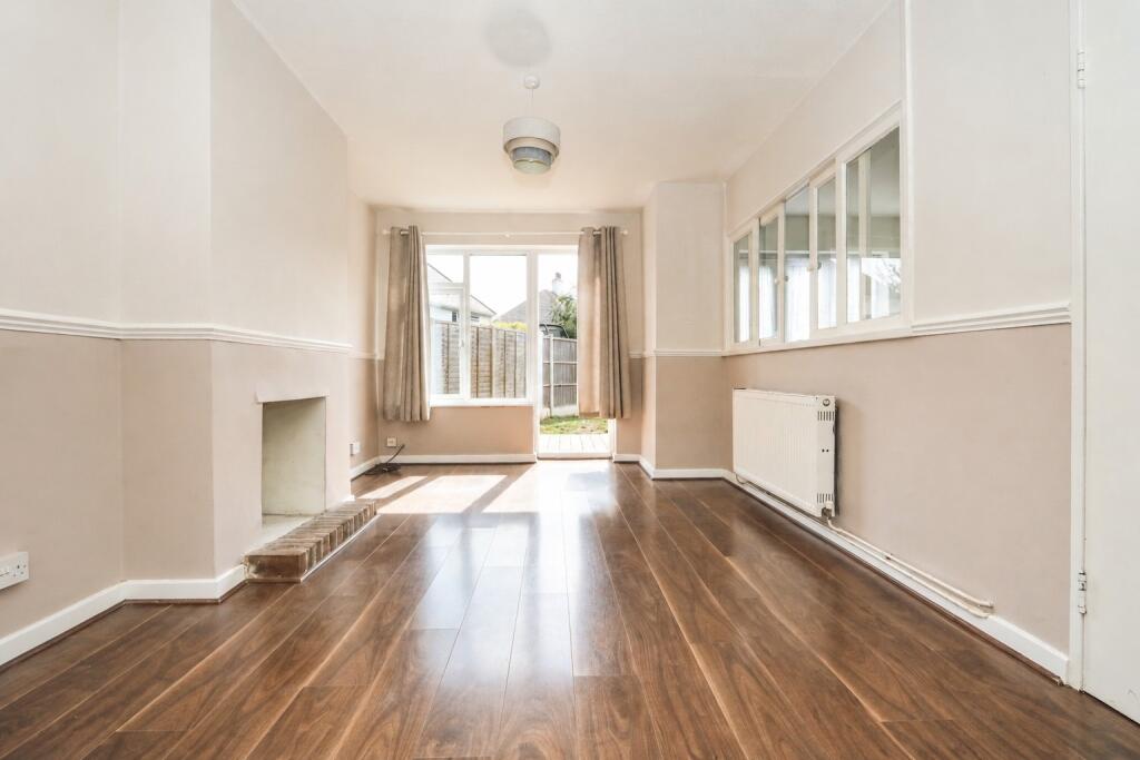 House in Southend-on-Sea - View 4