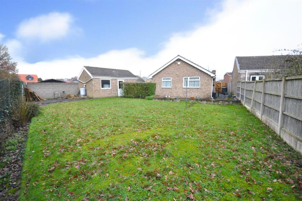 Grampian Way, Thorne, Doncaster, DN8 photo 2