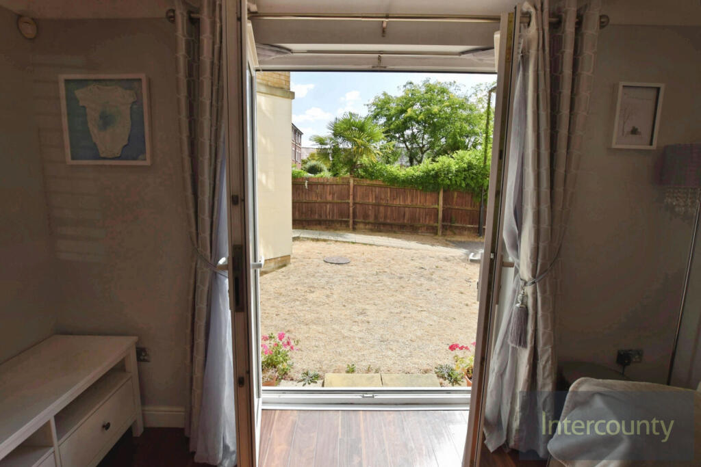 Apartment in Uttlesford, Flitch Green - More