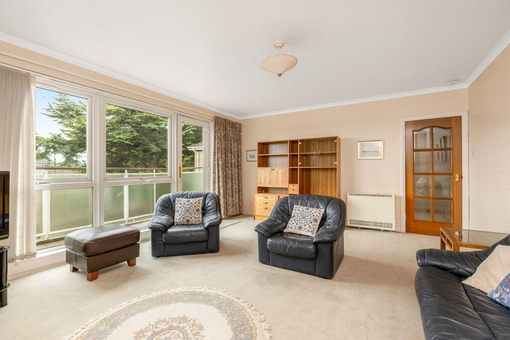 102/8 East Trinity Road, Edinburgh, EH5 3PU photo 2