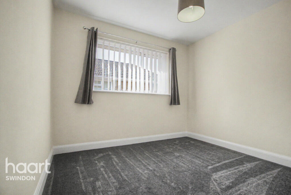 House in Swindon - View 5