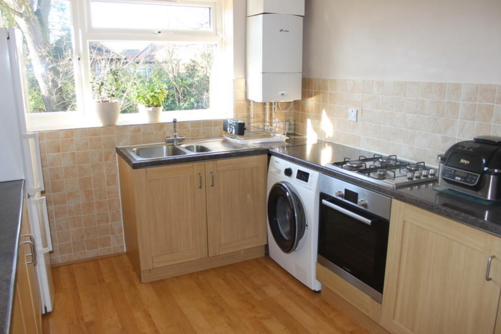 Apartment in Harrow - View 4