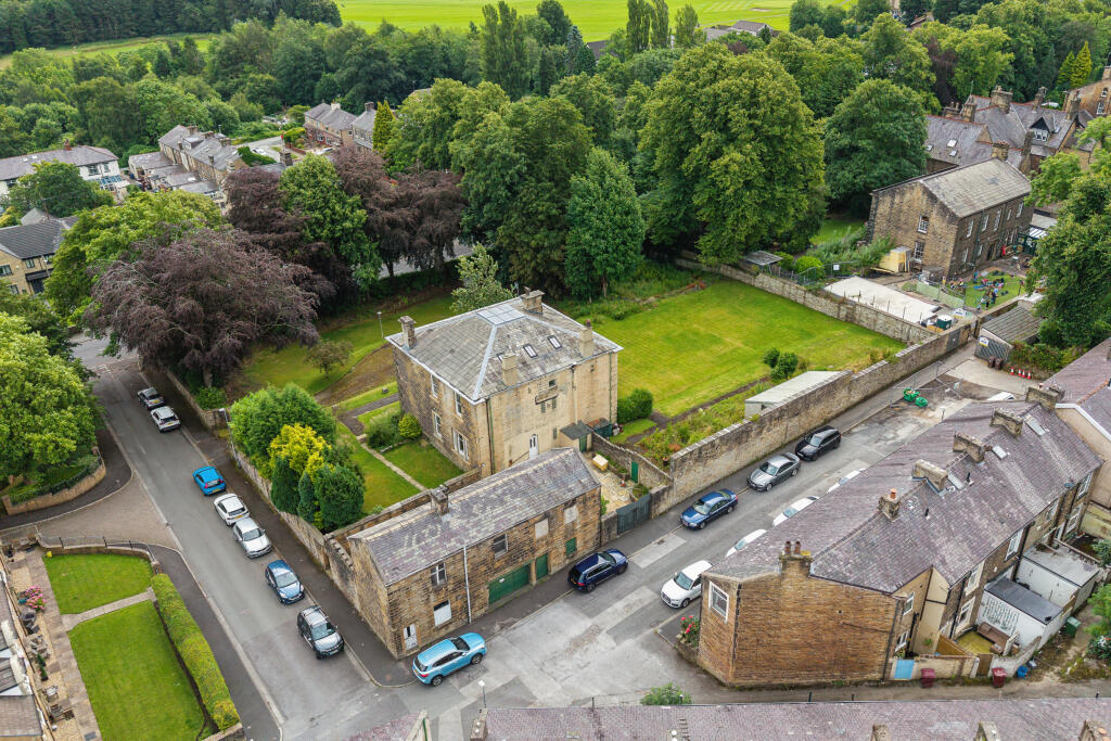 Fir Grove Road, Burnley photo 4