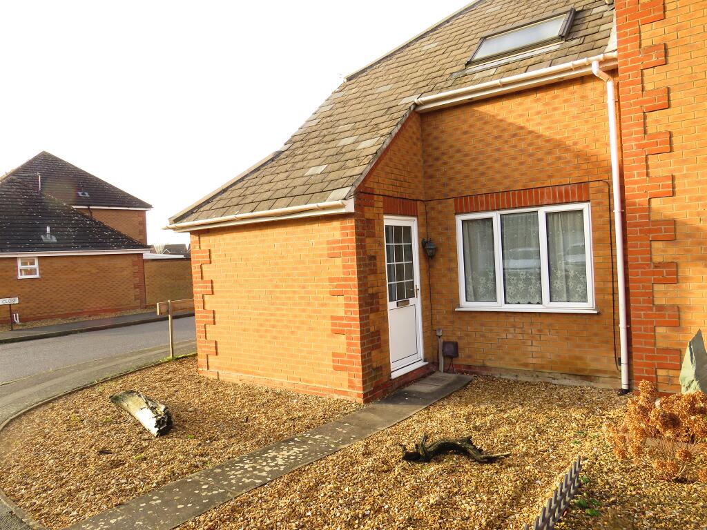 Main image of property: Dagless Way, March