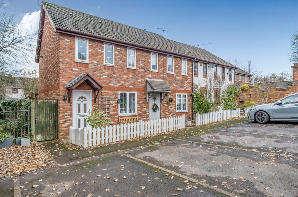 Main image of property: Sen Close, Bracknell, Berkshire