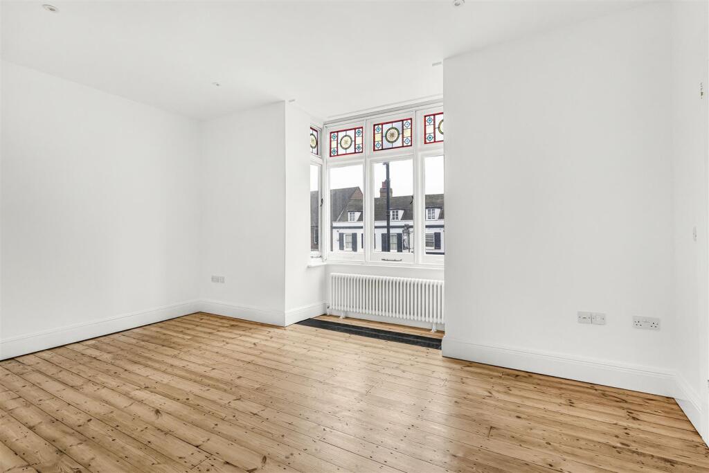 Apartment in Cambridge - View 5