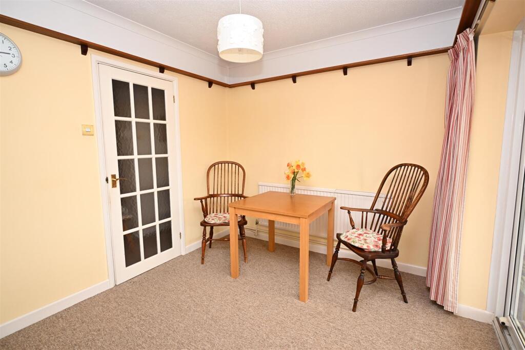 House in Basingstoke and Deane, Basingstoke - View 3