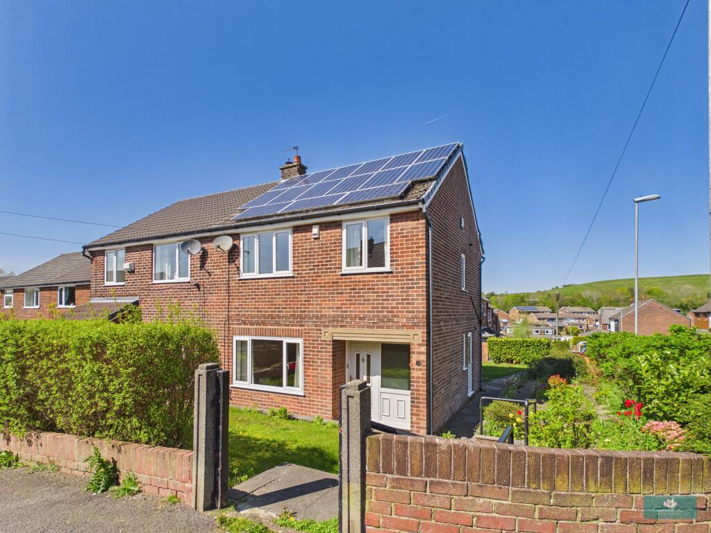 Main image of property: Long Rushes, Shaw, Oldham, Greater Manchester, OL2