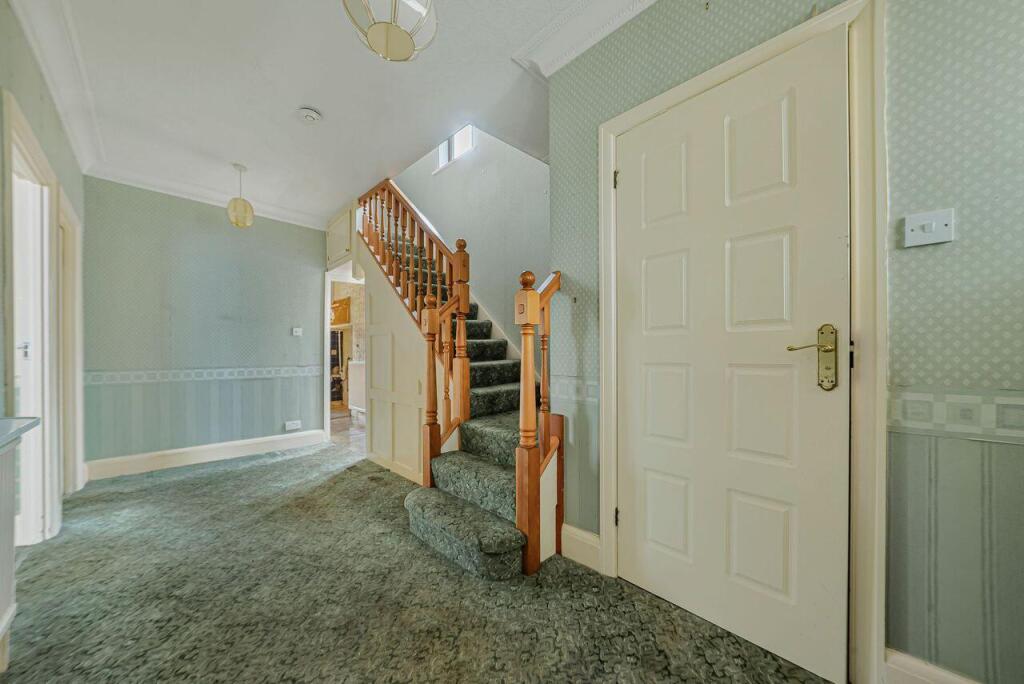 House in London - View 2