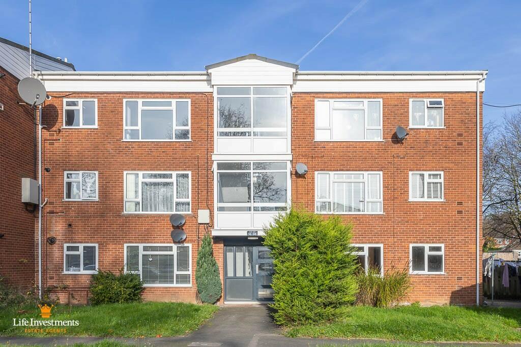 Main image of property: Harmar Close, Warwick, Warwickshire, CV34