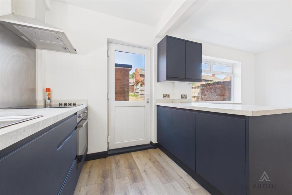 House in Sandwell, West Midlands - View 4