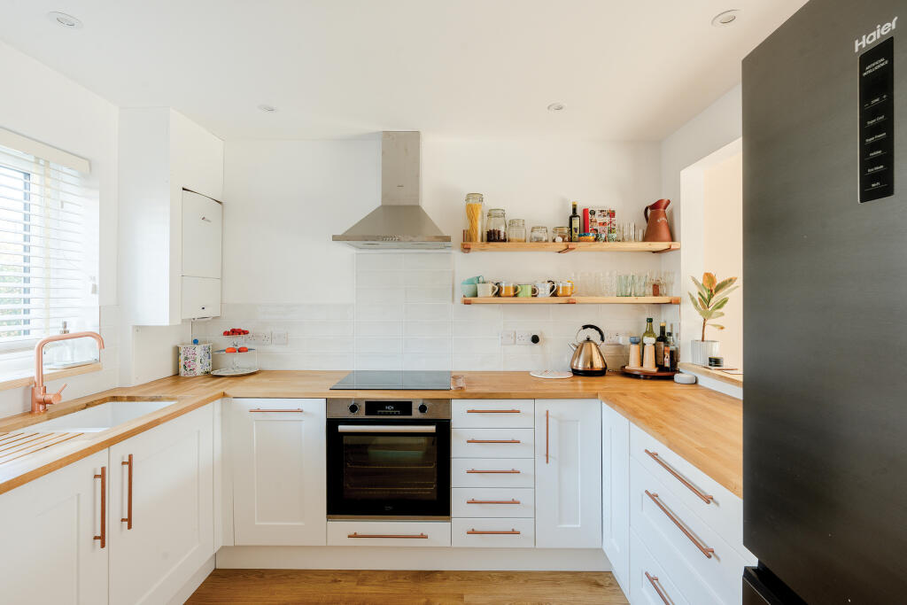 2-bed terraced on Grasmere Close, Bristol, £327,500