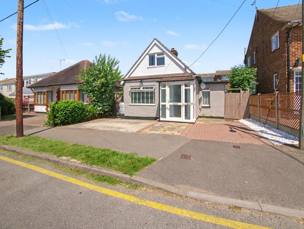 Main image of property: Creswick Avenue, Rayleigh, SS6