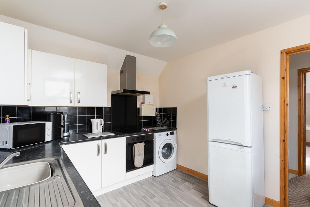 Apartment in Truro - More