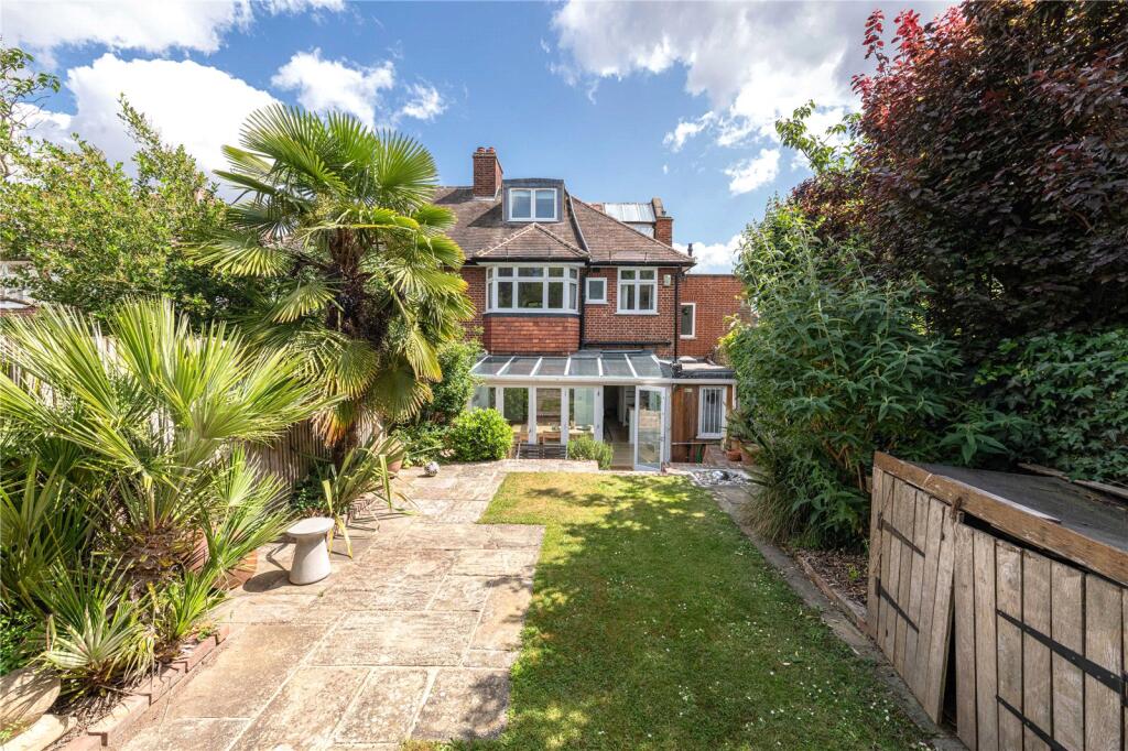 Blenkarne Road, London, SW11 photo 3