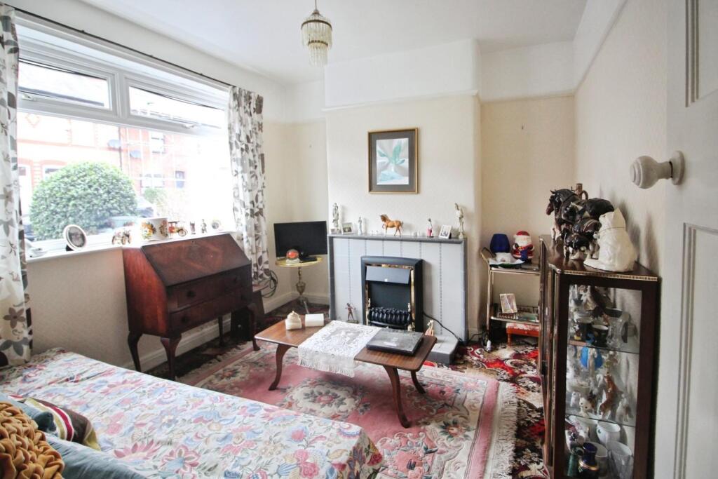 Queenhill Road, Manchester photo 3