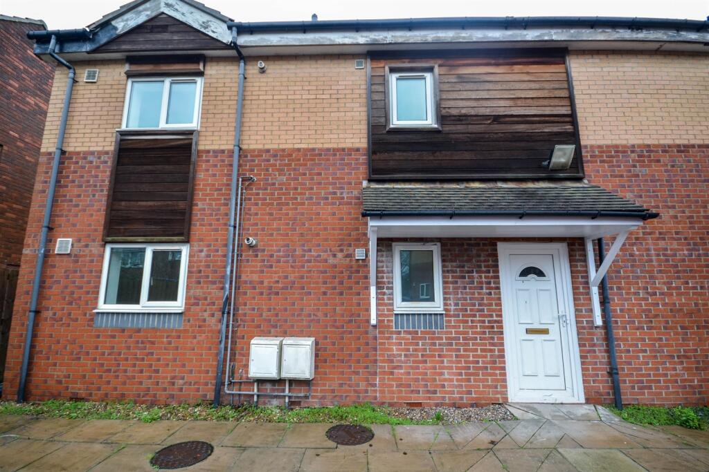 Main image of property: 1 Wellington Place 