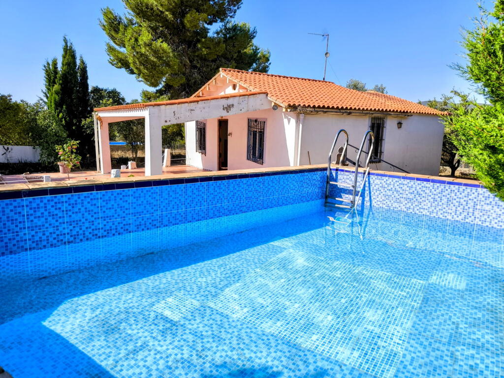 Main image of property: Valencia, Valencia, Montroy