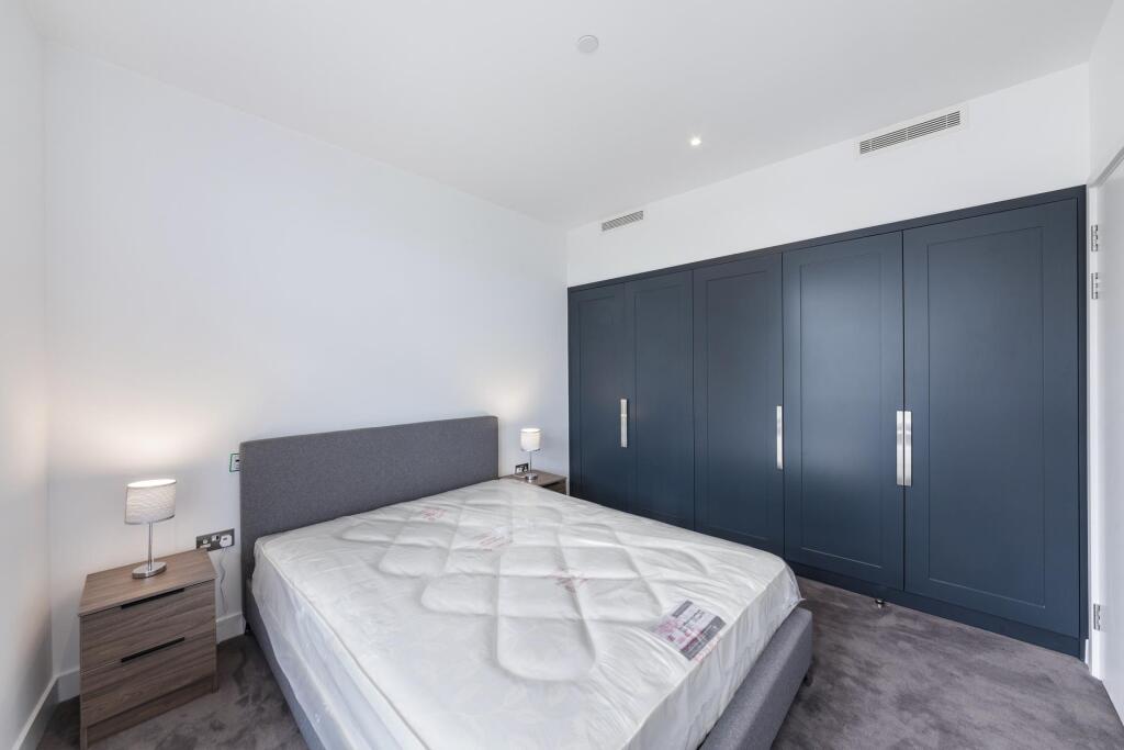 Apartment in London, London City Island, Blackwall - More