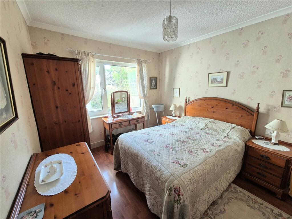 House in Orpington, Broom Hill, Ramsden - View 5