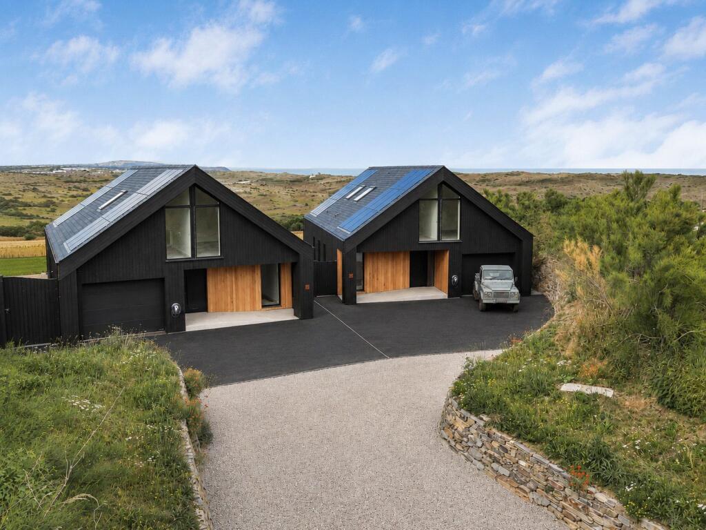 4-bed detached on Holywell Road, Cubert, Newquay, Cornwall, TR8, £825,000